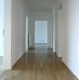 Traumhafte, helle und sanierte Altbauwohnung mit 4-Zi., süd-west-Balkon und Gartenanteil - geräumiger Flur